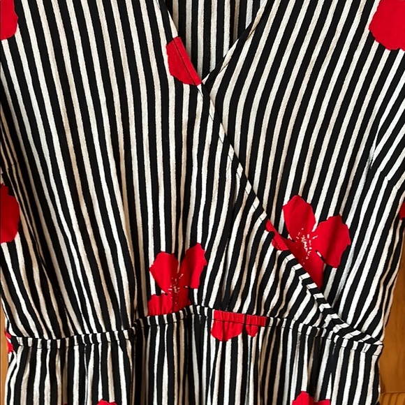 Madewell Blue and White Pleated Dress with Puff Sleeves - Size 10 - Picture 5 of 14